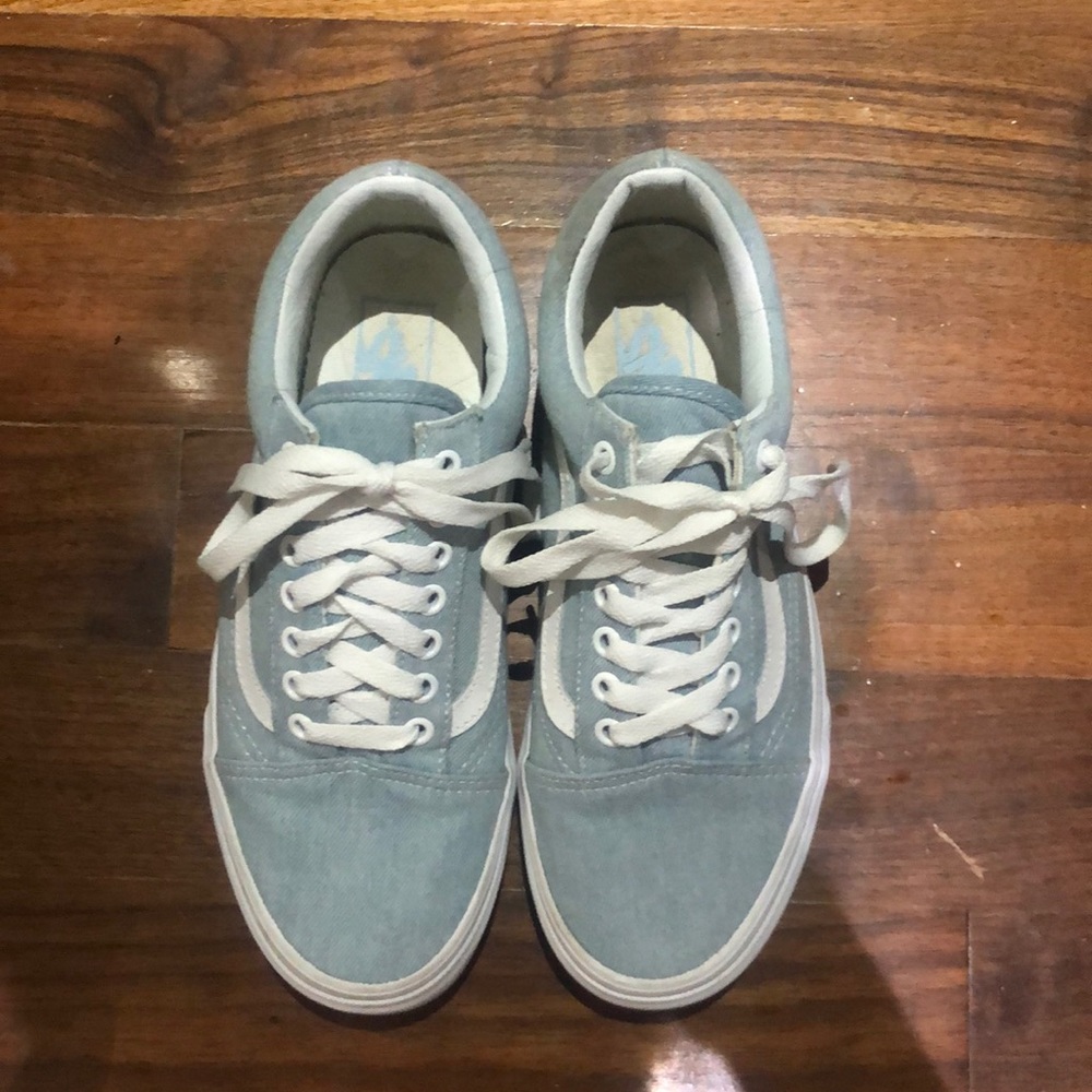 Woman’s Vans blue denim old skool size 8